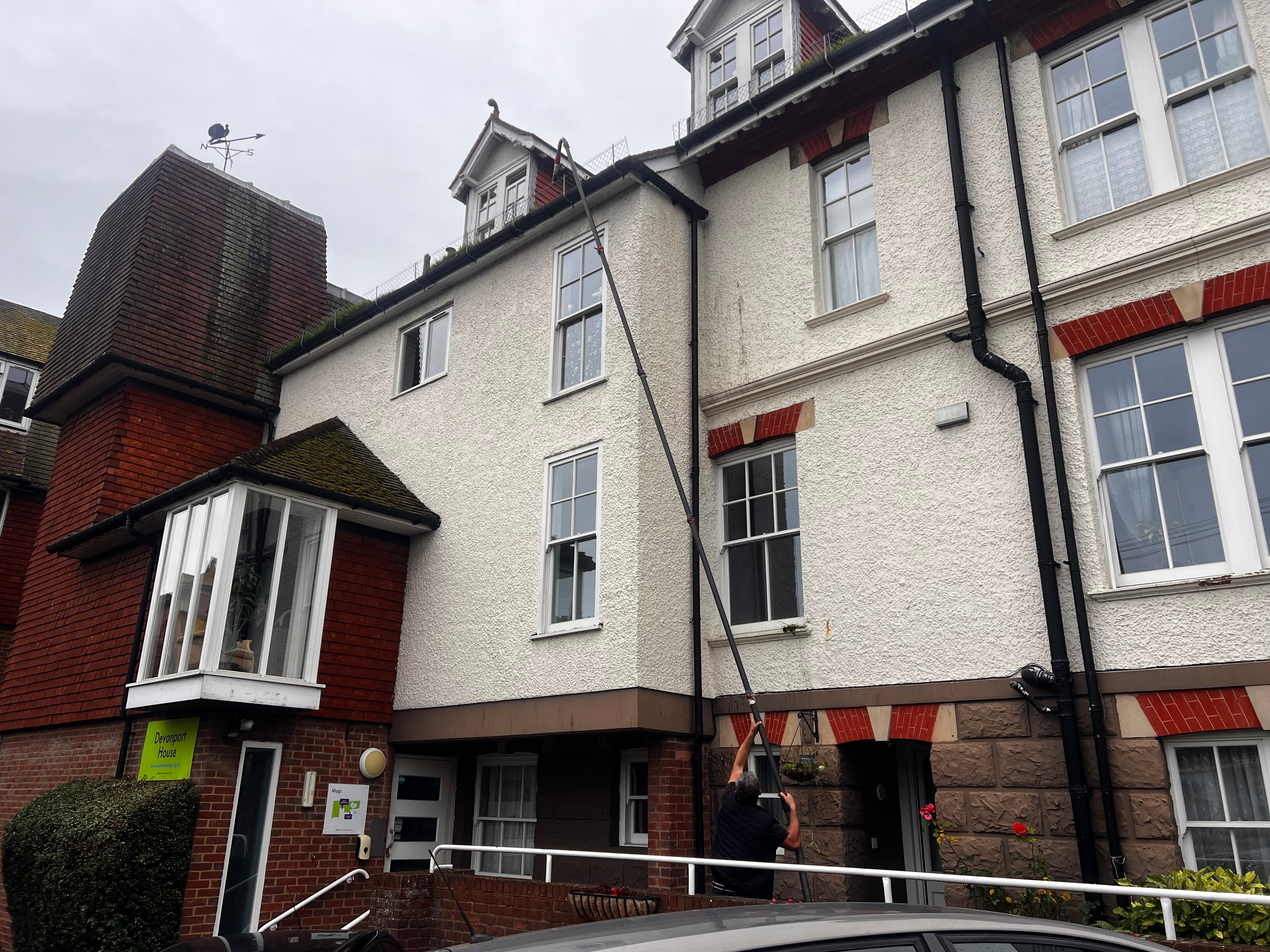 Large residential building gutter cleaning job